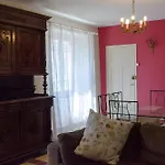 Alojamento de Acomodação e Pequeno-almoço Mas Abicou