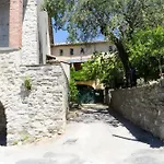 Mas Abicou Bed & Breakfast 3*
